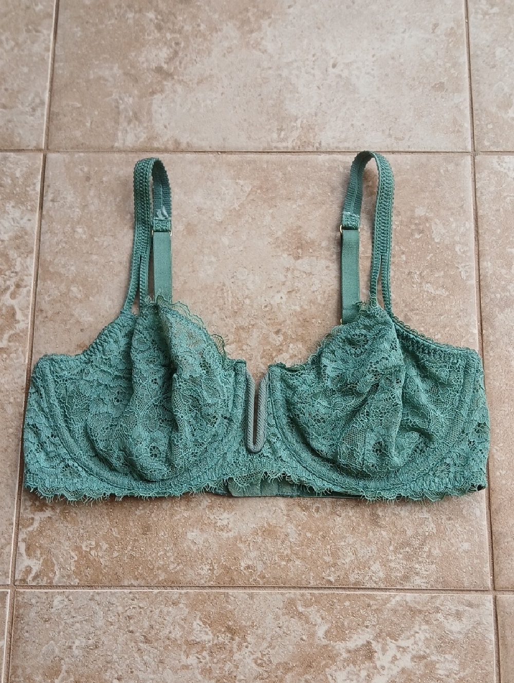 Auden 36C Green Lace Underwire Bra